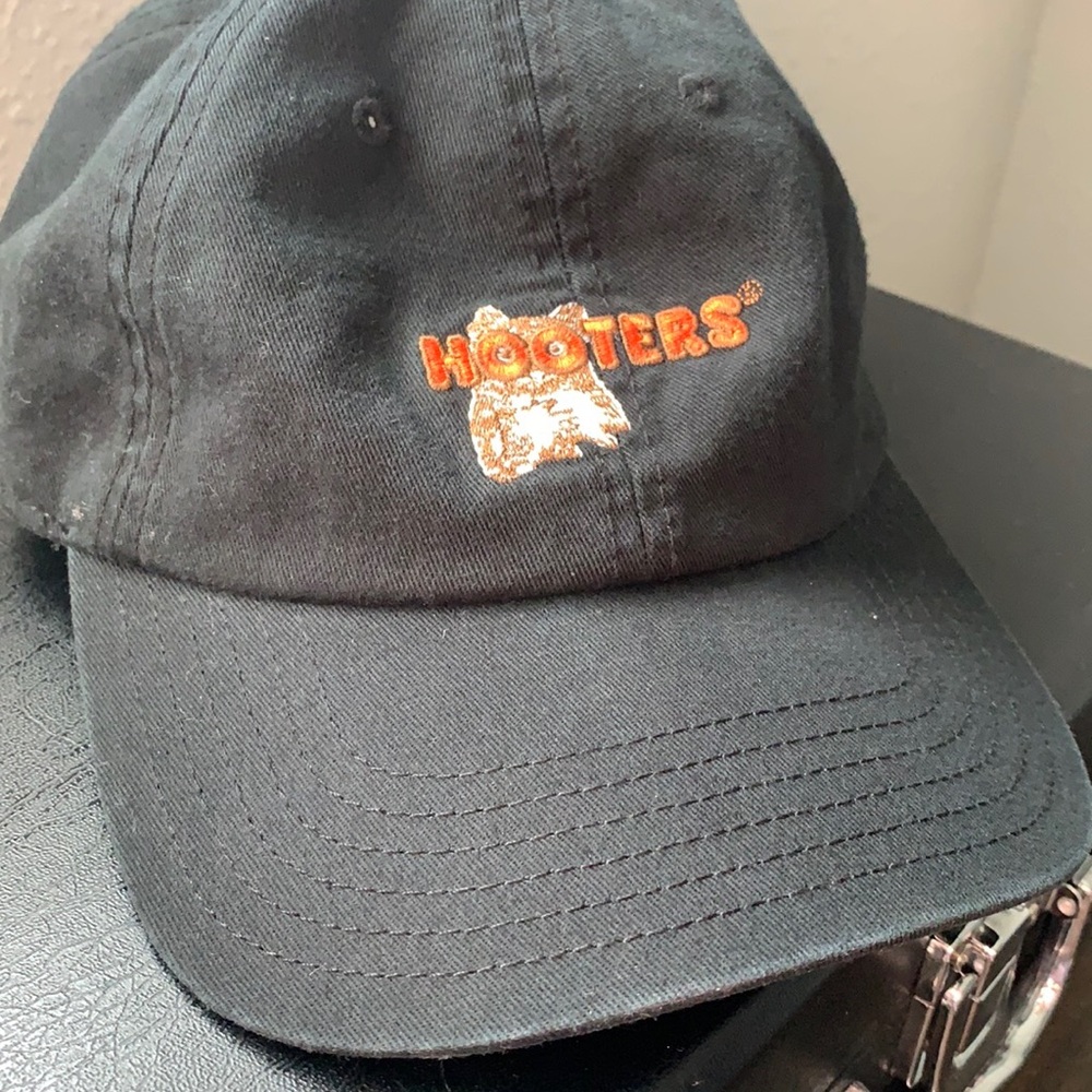 Hooters Hat